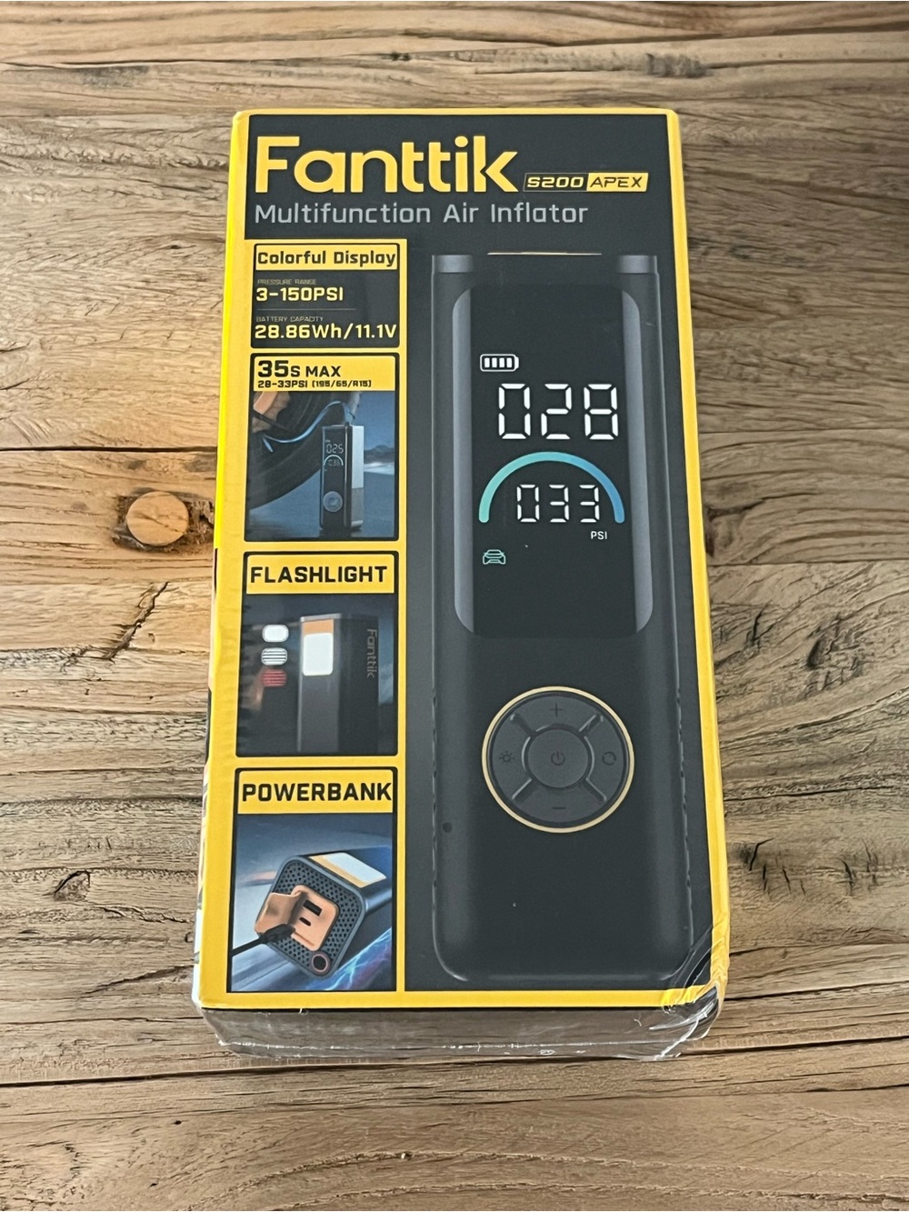Fanttik Multifunction Air Inflator with Display